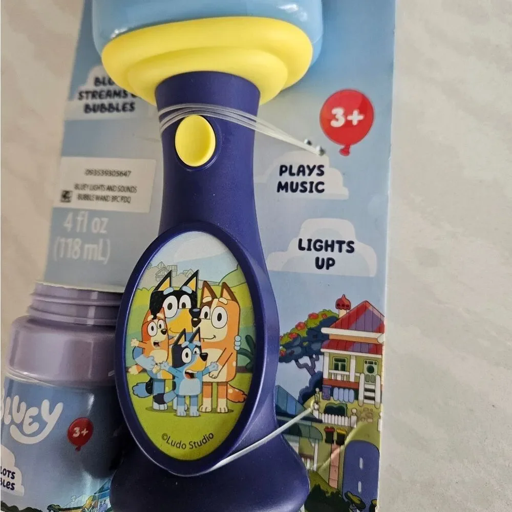 Little Kids Bluey Light and Sound Musical Bubble Wand Includes Bubble Solution